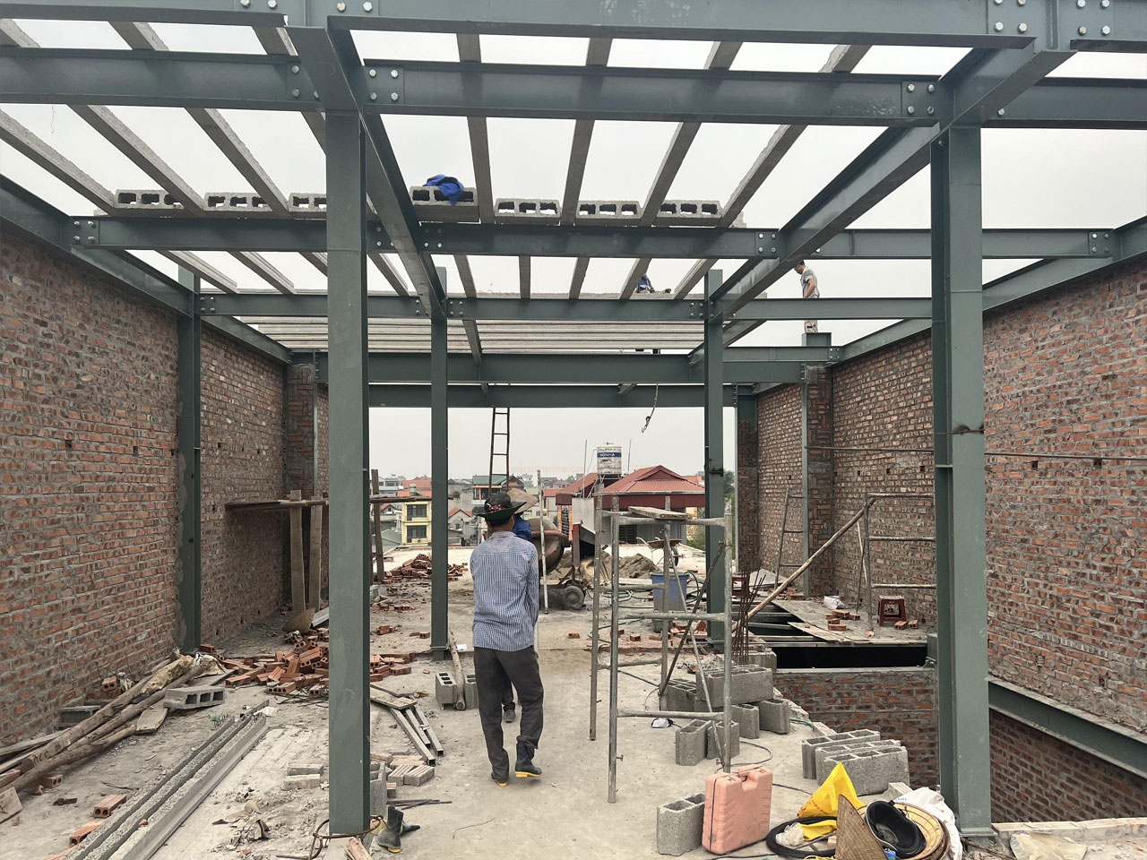 Dich-vu-lam-nha-tro-khung-thep